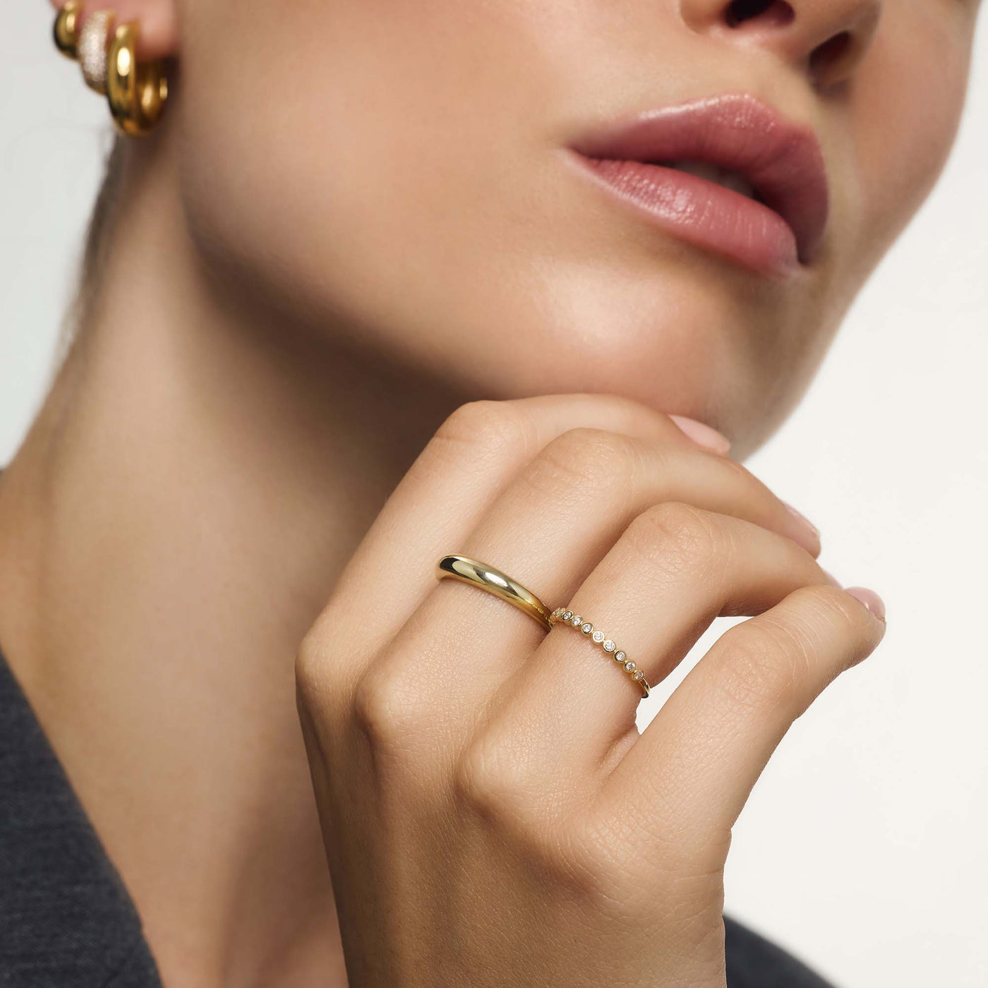 Pearl™ - ELEGANT DIAMOND RING WITH A LUSTROUS PEARL DESIGN