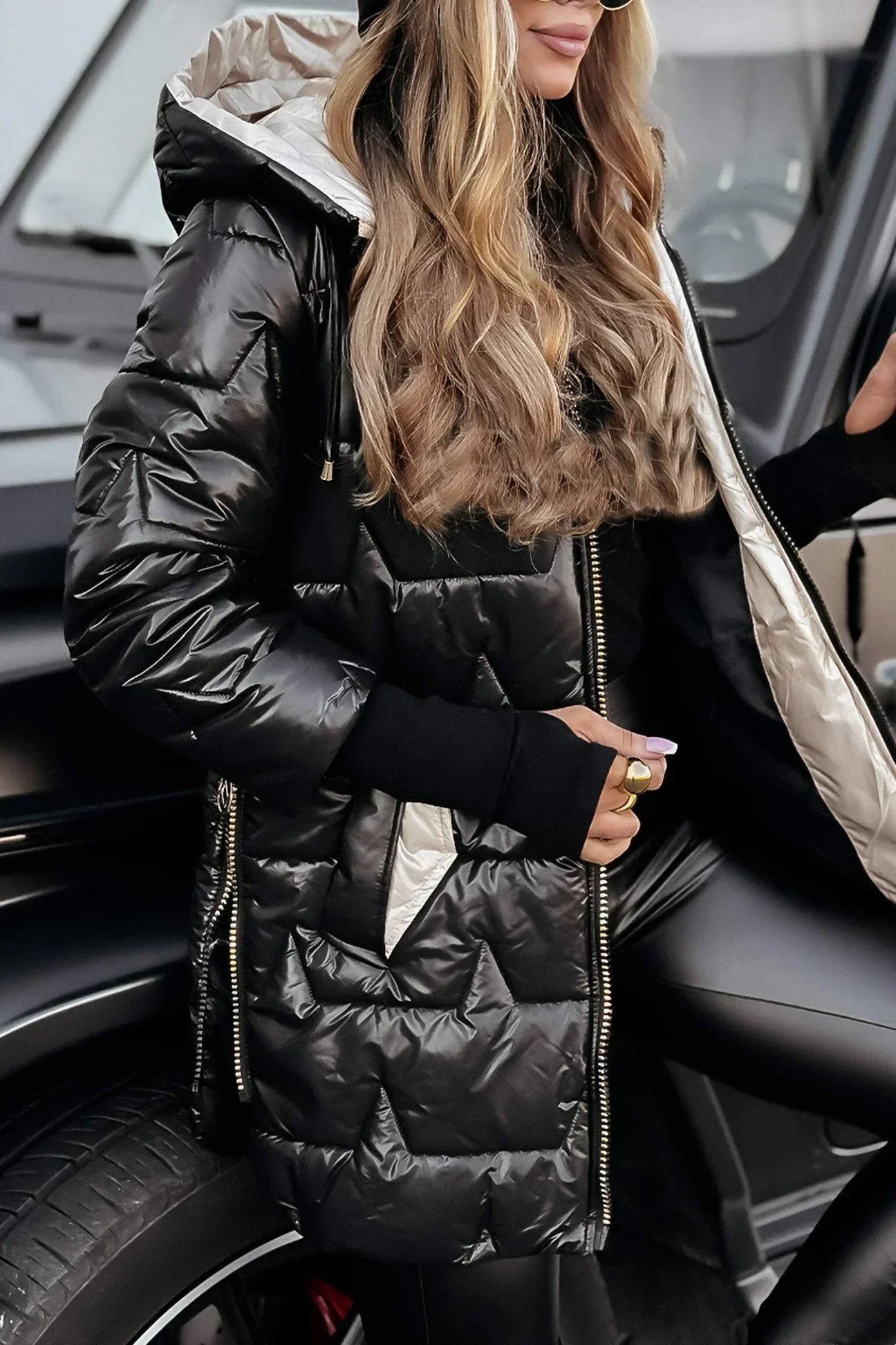 Margaret - Elegant Winter Coat with Hood and Insulation
