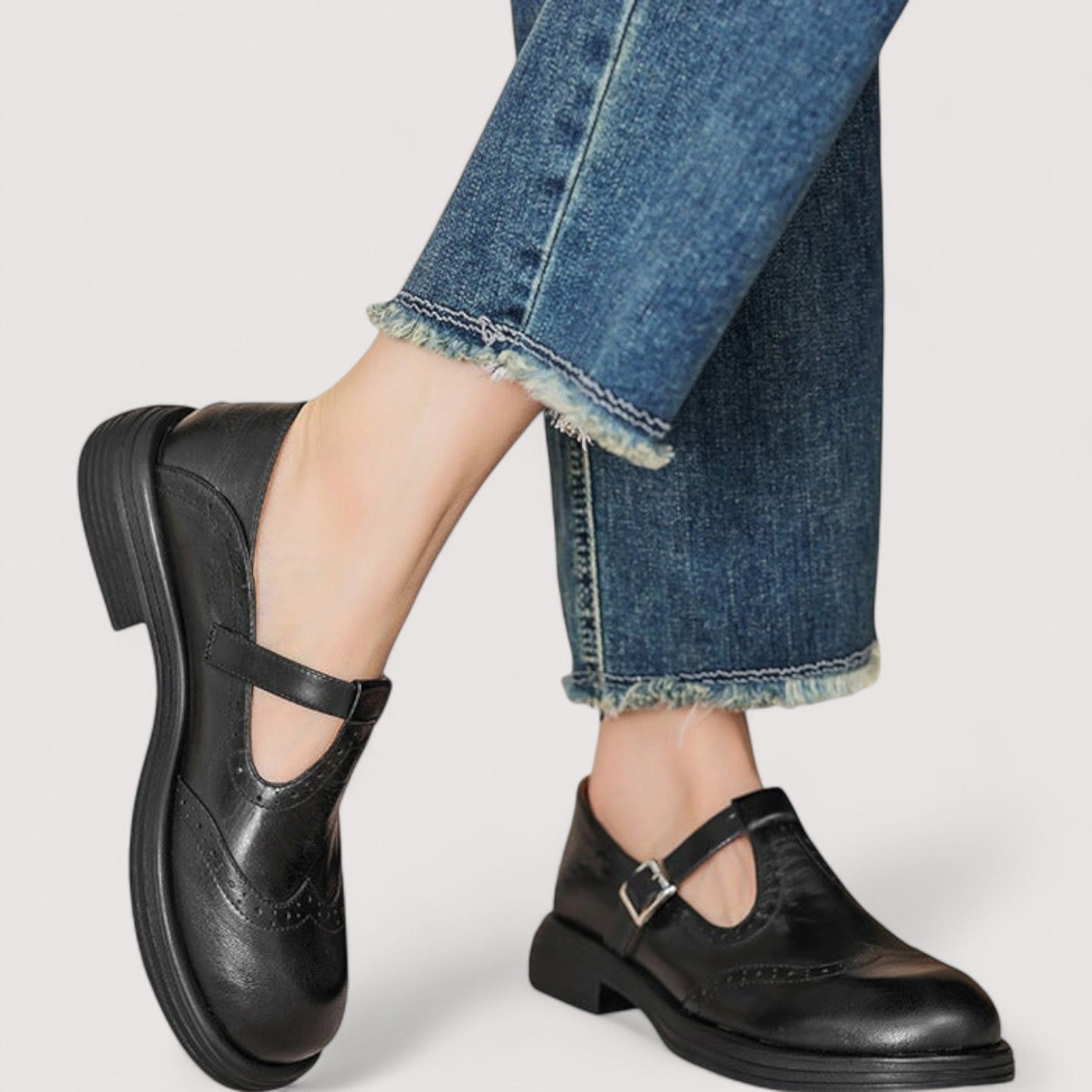 Elisa - Elegant and Comfortable Claw