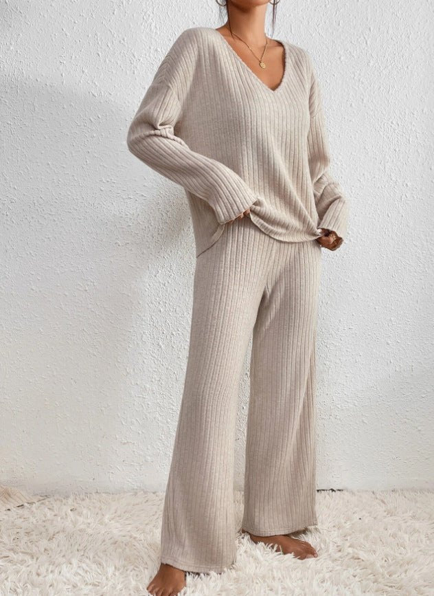 Karen - Ribbed Lounge Set | V-Neck & Wide Leg