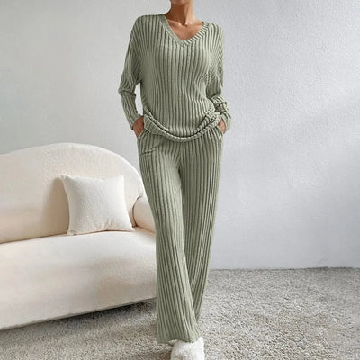 Karen - Ribbed Lounge Set | V-Neck & Wide Leg